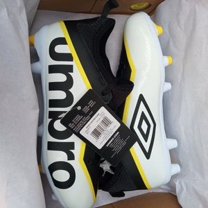 Umbro Pivot Soccer Cleat Youth Size 1Y